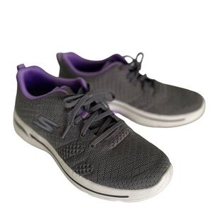 SKECHERS Go Walk Air-Cooled Arch Fit Sneaker Gray/Lavender Size 9